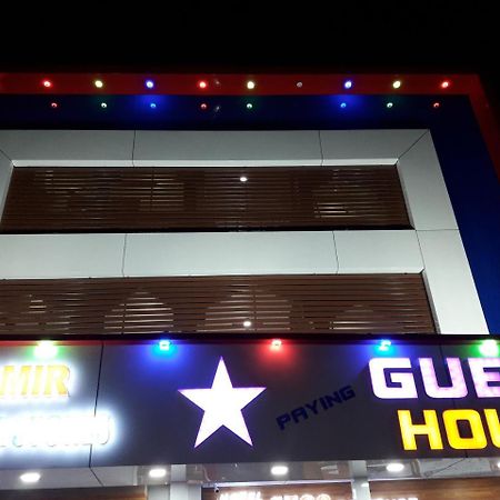 Star Guesthouse 迪乌 外观 照片